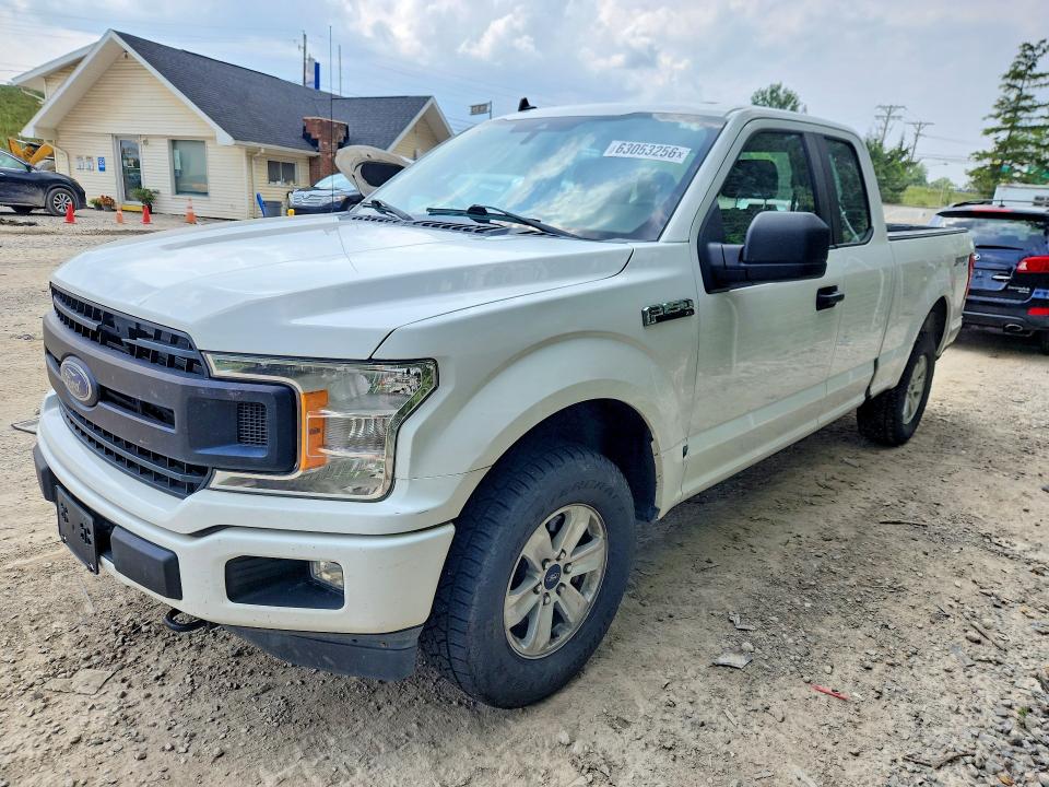 63053256 :رقم المزاد ، 1FTFX1E45LFC31338 vin ، 2020 Ford F150 مزاد بيع