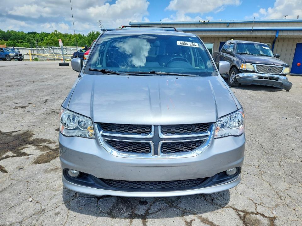 60547296 :رقم المزاد ، 2C4RDGCG3JR298550 vin ، 2018 Dodge Grand Caravan مزاد بيع