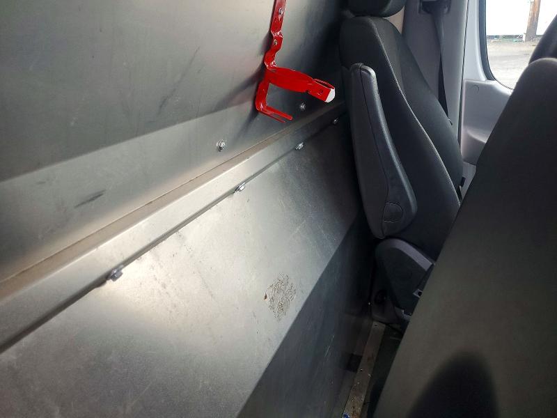 59670186 :رقم المزاد ، WD3PE7CD3HP567503 vin ، 2017 Mercedes-benz Sprinter مزاد بيع