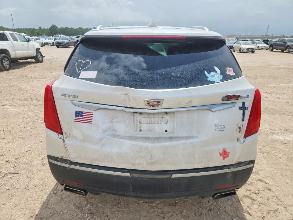 60450586 :رقم المزاد ، 1GYKNBRS8HZ172563 vin ، 2017 Cadillac Xt5 مزاد بيع