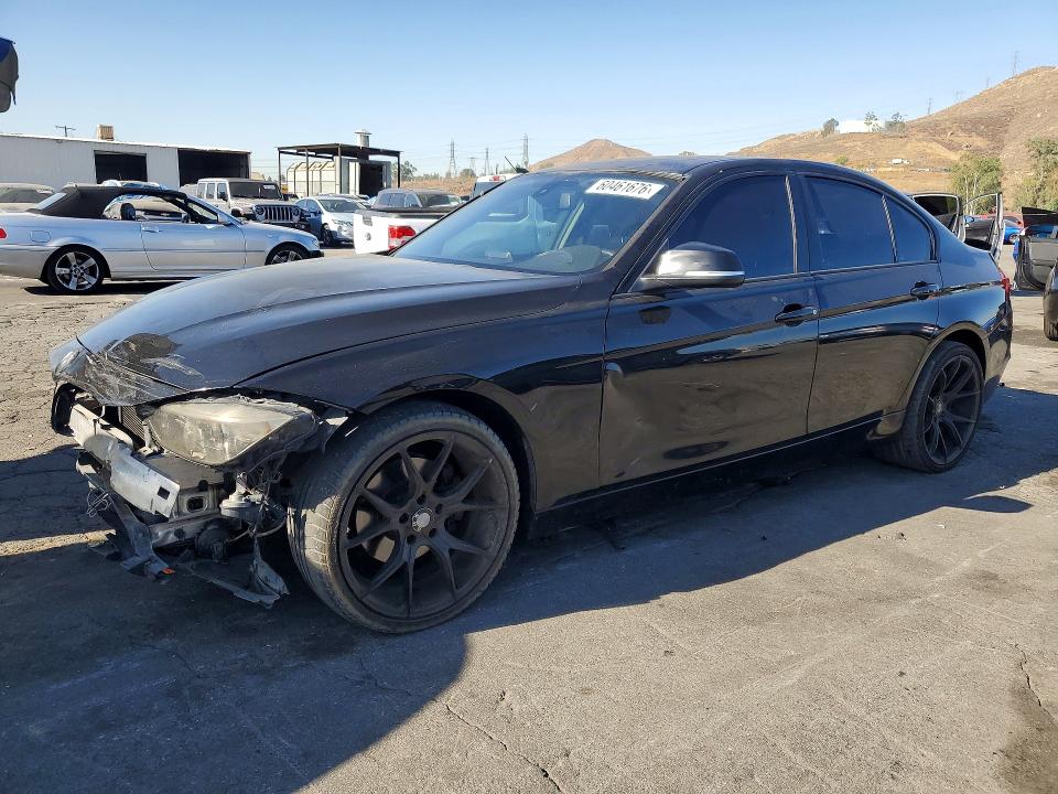 60461676 :رقم المزاد ، WBA3A5C59FF611095 vin ، 2015 Bmw 328 مزاد بيع