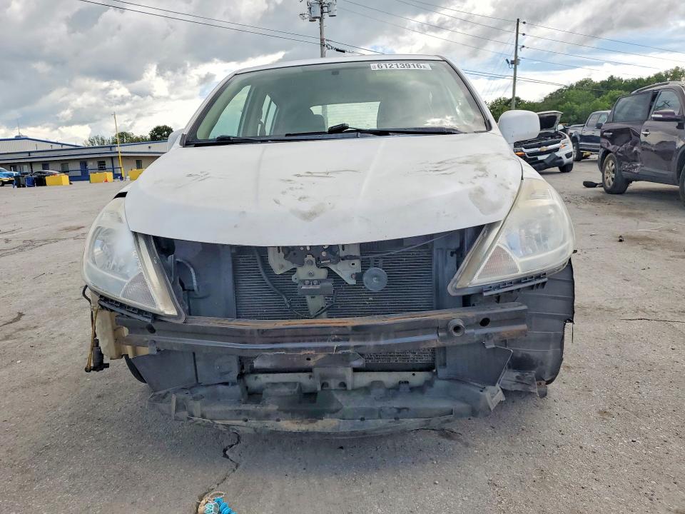 61213916 :رقم المزاد ، 3N1BC1CP7CL360990 vin ، 2012 Nissan Versa مزاد بيع