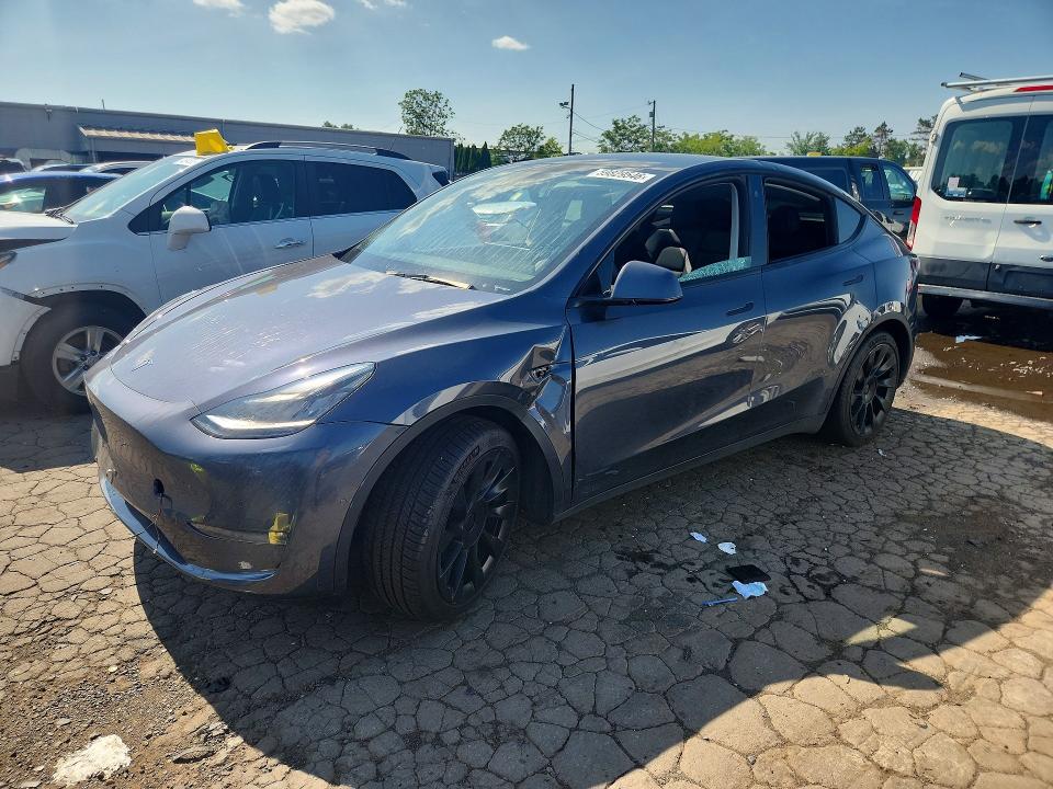 59829546 :رقم المزاد ، 7SAYGDEE9NA009301 vin ، 2022 Tesla Model Y مزاد بيع