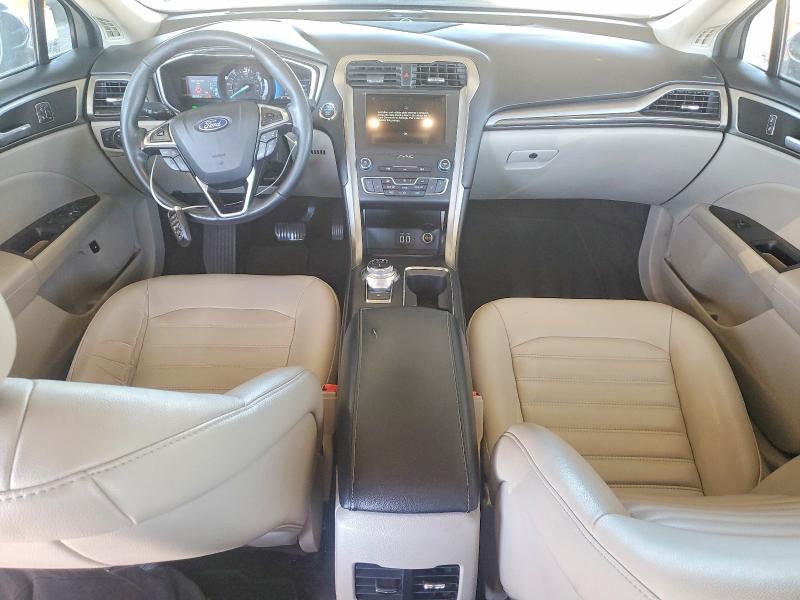 59907946 :رقم المزاد ، 3FA6P0MU9KR135666 vin ، 2019 Ford Fusion مزاد بيع