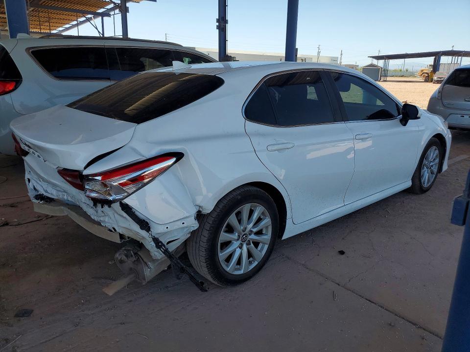 Продажа на аукционе авто 2019 Toyota Camry, vin: 4T1B11HK5KU762619, номер лота: 60448966