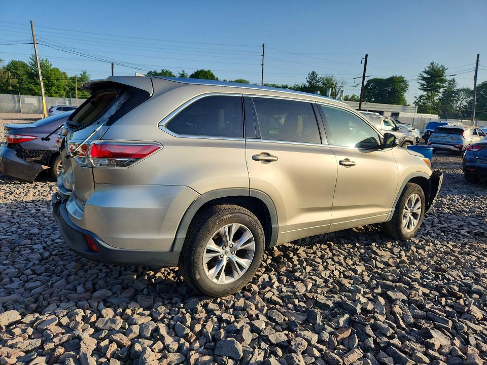 2015 Toyota Highlander მანქანა იყიდება აუქციონზე, vin: 5TDKKRFH2FS054457, აუქციონის ნომერი: 59600176