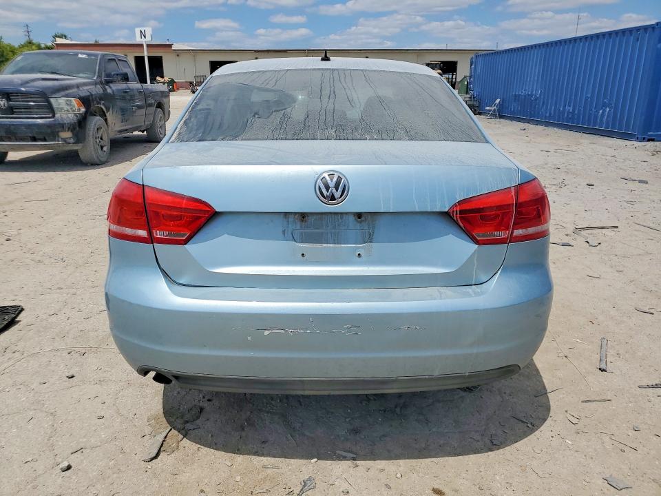 62330246 :رقم المزاد ، 1VWAP7A3XCC040278 vin ، 2012 Volkswagen Passat مزاد بيع