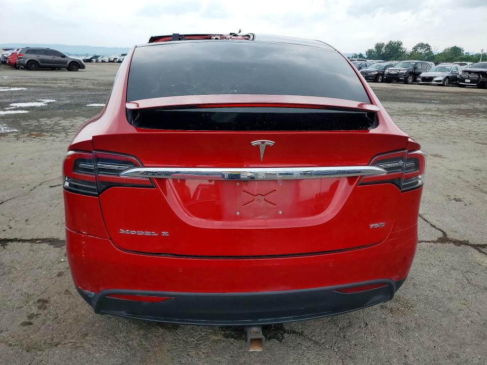 62577906 :رقم المزاد ، 5YJXCAE2XHF075078 vin ، 2017 Tesla Model X مزاد بيع