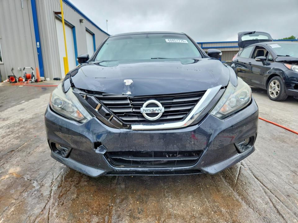 Продажа на аукционе авто 2017 Nissan Altima, vin: 1N4BL3AP4HC174666, номер лота: 60851776
