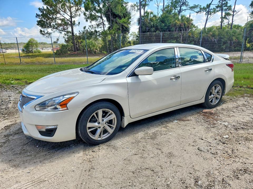 62252916 :رقم المزاد ، 1N4AL3AP1EC161364 vin ، 2014 Nissan Altima مزاد بيع