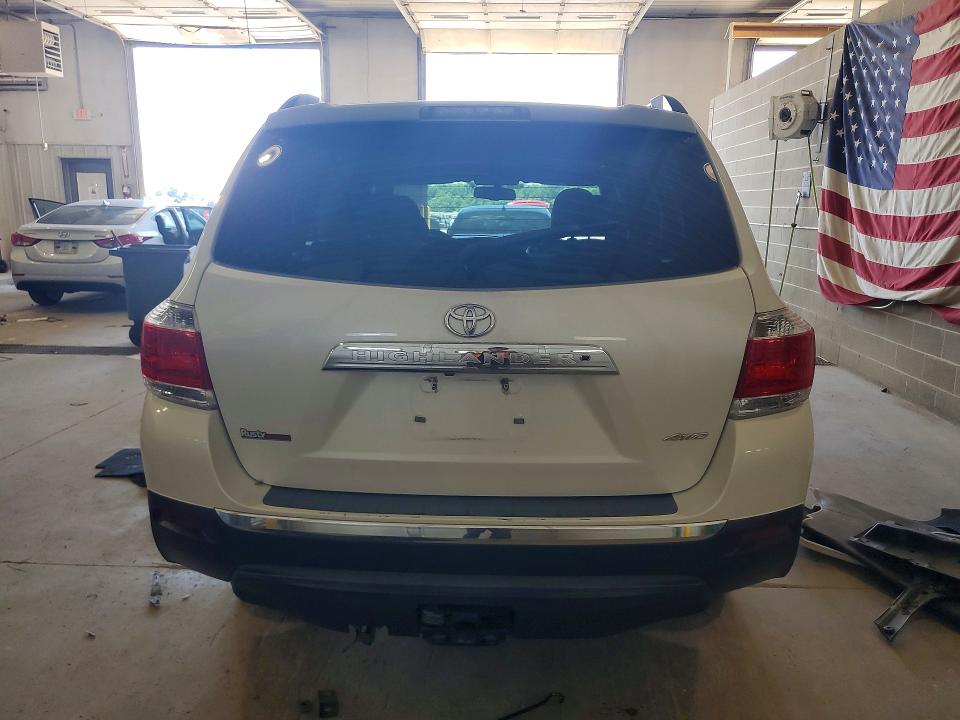 59985686 :رقم المزاد ، 5TDBK3EH5DS229988 vin ، 2013 Toyota Highlander مزاد بيع