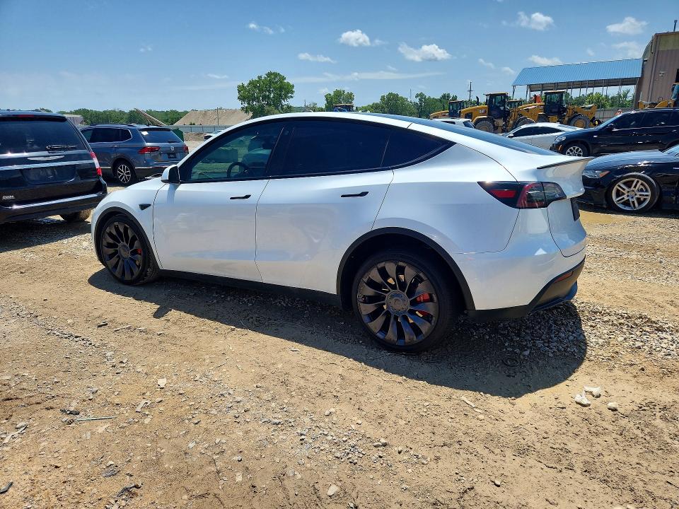 Продаж на аукціоні авто 2023 Tesla Model Y, vin: 7SAYGDEF6PF710408, номер лоту: 60640746