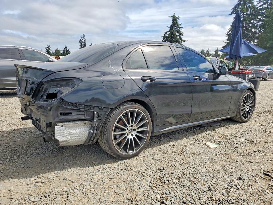 59299306 :رقم المزاد ، WDDWF4JB5JR409663 vin ، 2018 Mercedes-benz C مزاد بيع