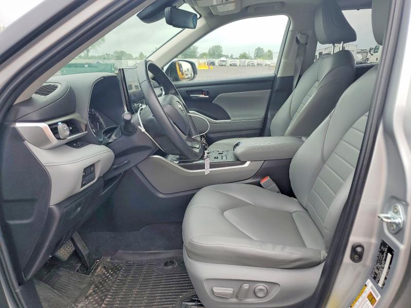 62759686 :رقم المزاد ، 5TDKDRBH8PS012604 vin ، 2023 Toyota Highlander مزاد بيع