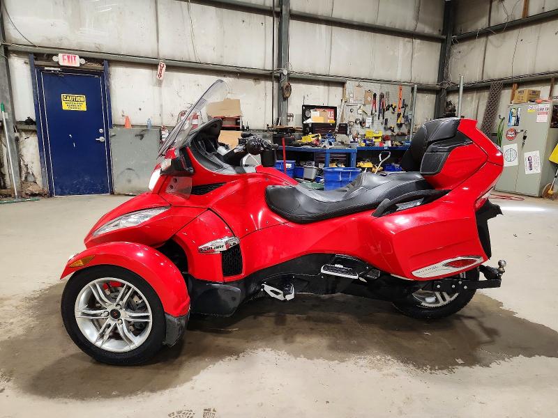 2011 Can-am Spyder Roadster მანქანა იყიდება აუქციონზე, vin: 2BXJBHC10BV000677, აუქციონის ნომერი: 63281806