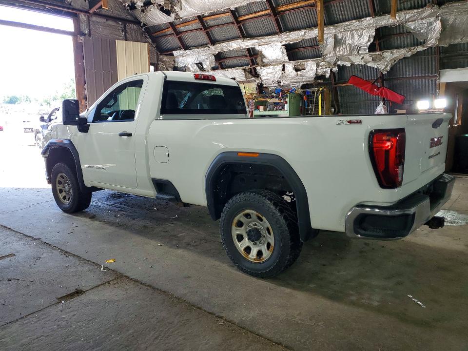 60643476 :رقم المزاد ، 1GT39LEY0NF328459 vin ، 2022 Gmc Sierra مزاد بيع