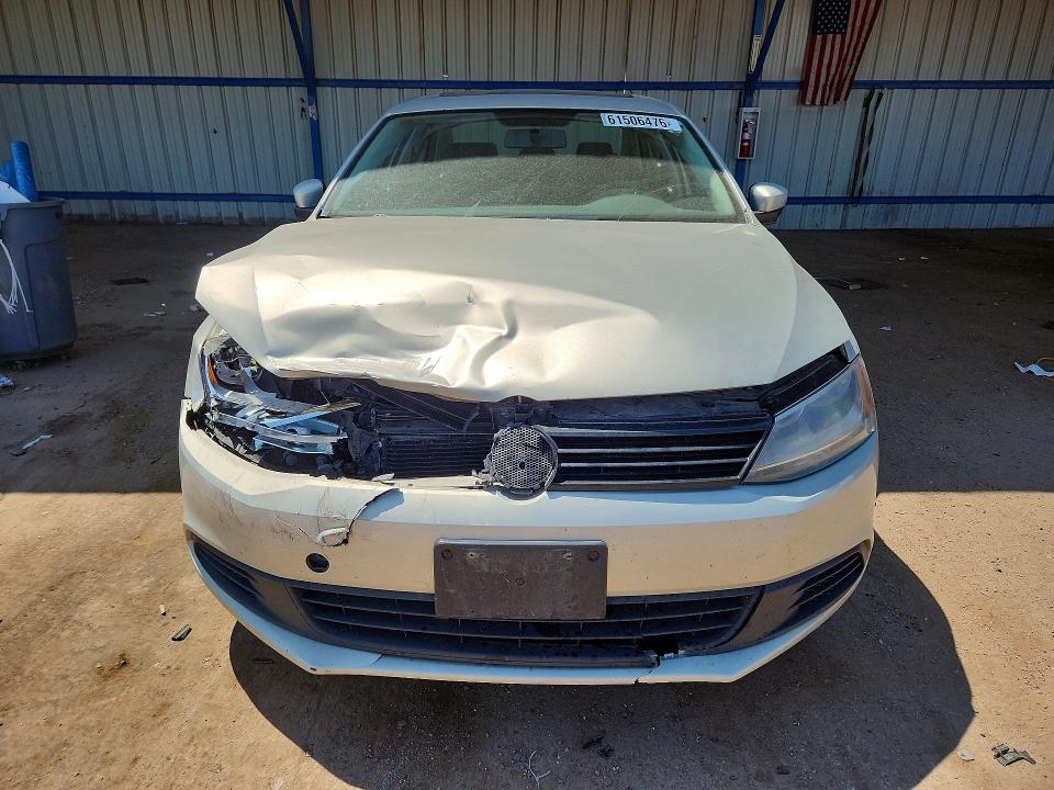 61506476 :رقم المزاد ، 3VWLL7AJ7BM109895 vin ، 2011 Volkswagen Jetta مزاد بيع