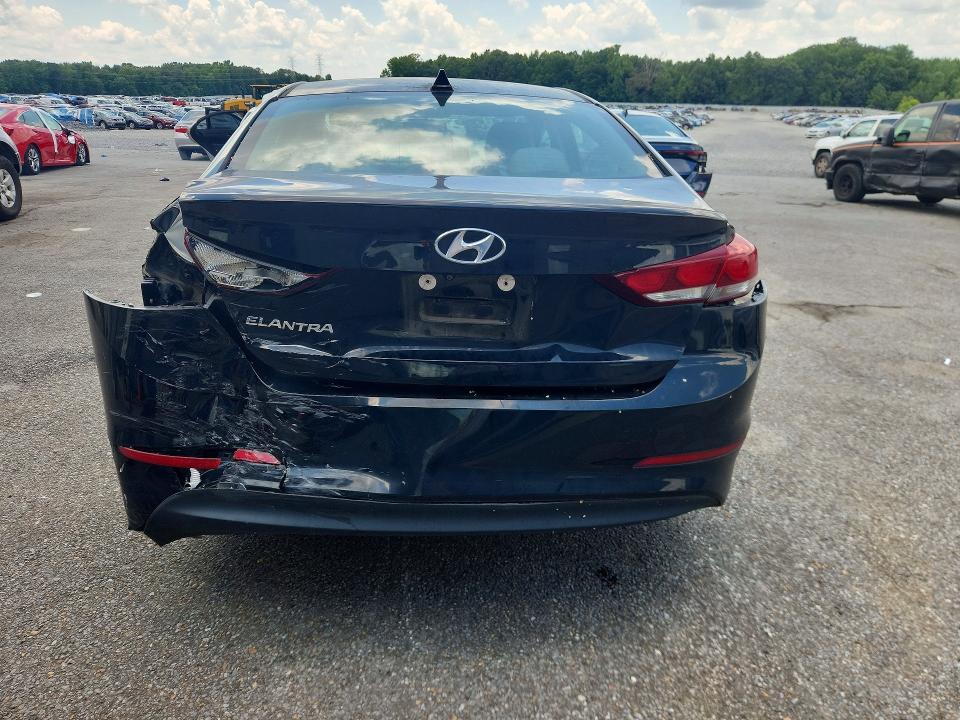 60082526 :رقم المزاد ، 5NPD84LFXJH290351 vin ، 2018 Hyundai Elantra مزاد بيع
