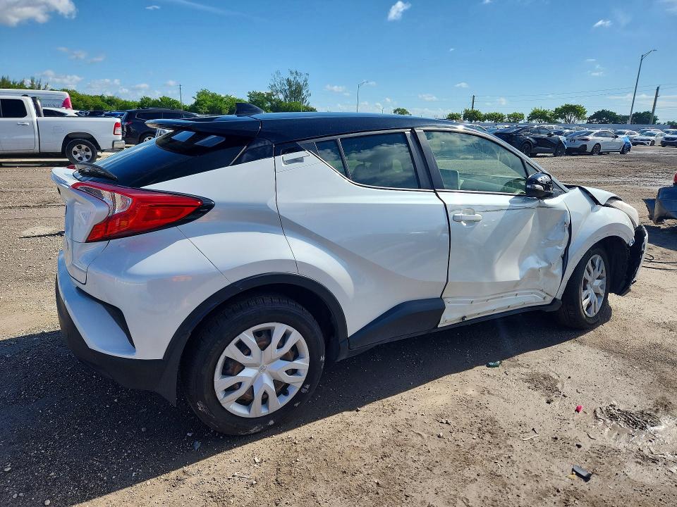 62260266 :رقم المزاد ، JTNKHMBX4N1133568 vin ، 2022 Toyota C-hr مزاد بيع
