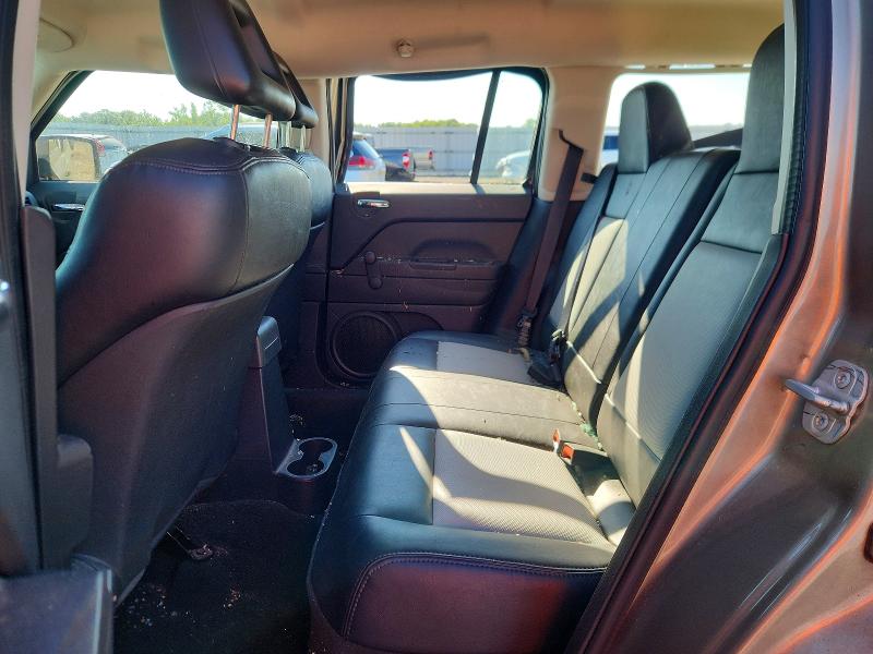 63073096 :رقم المزاد ، 1J8FF28W48D511429 vin ، 2008 Jeep Patriot مزاد بيع