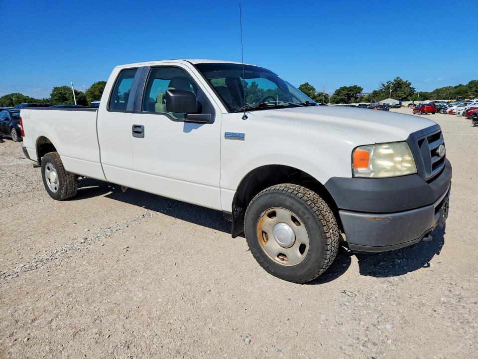 2008 Ford F150 მანქანა იყიდება აუქციონზე, vin: 1FTVX14598KE83923, აუქციონის ნომერი: 57639786