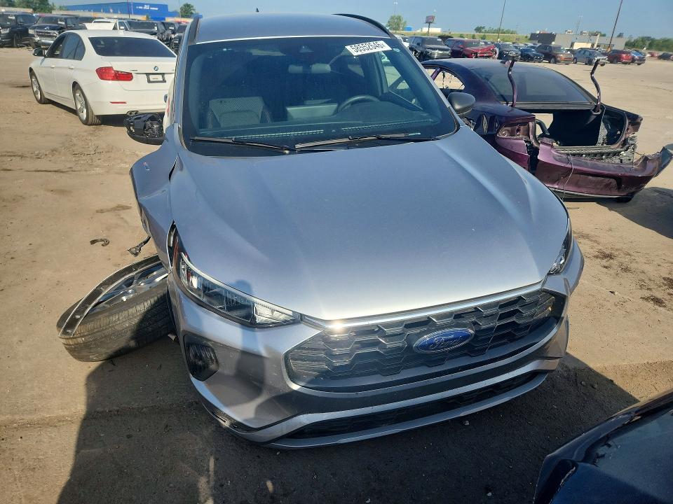Продажа на аукционе авто 2023 Ford Escape, vin: 1FMCU9MN3PUA11861, номер лота: 58552646