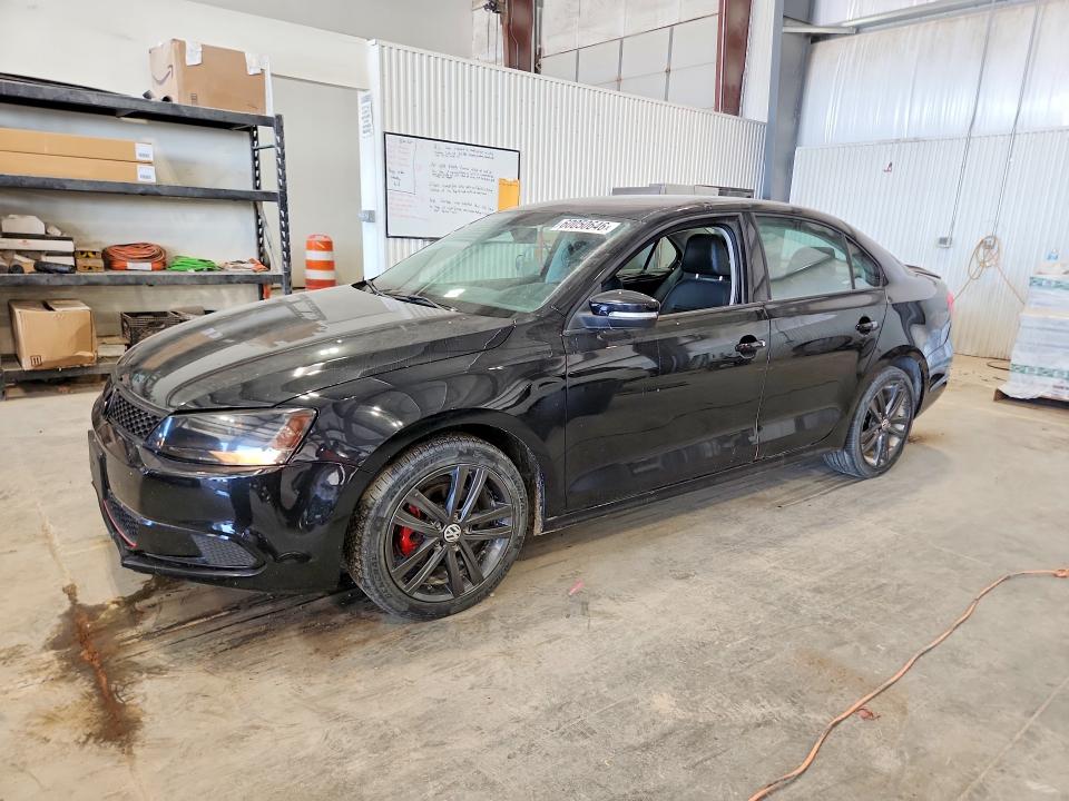 60050646 :رقم المزاد ، 3VWD17AJ0EM437335 vin ، 2014 Volkswagen Jetta مزاد بيع