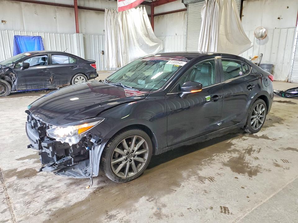 Продажа на аукционе авто 2018 Mazda 3, vin: 3MZBN1V32JM197767, номер лота: 61888646