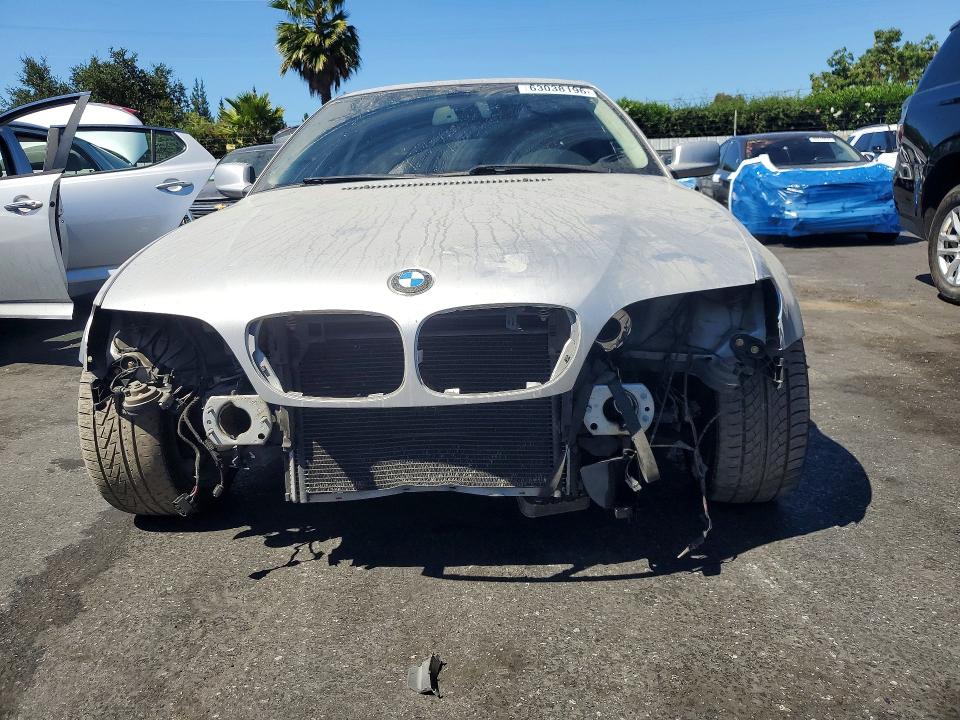 2004 Bmw 325 მანქანა იყიდება აუქციონზე, vin: WBABV13444JT21468, აუქციონის ნომერი: 63038196