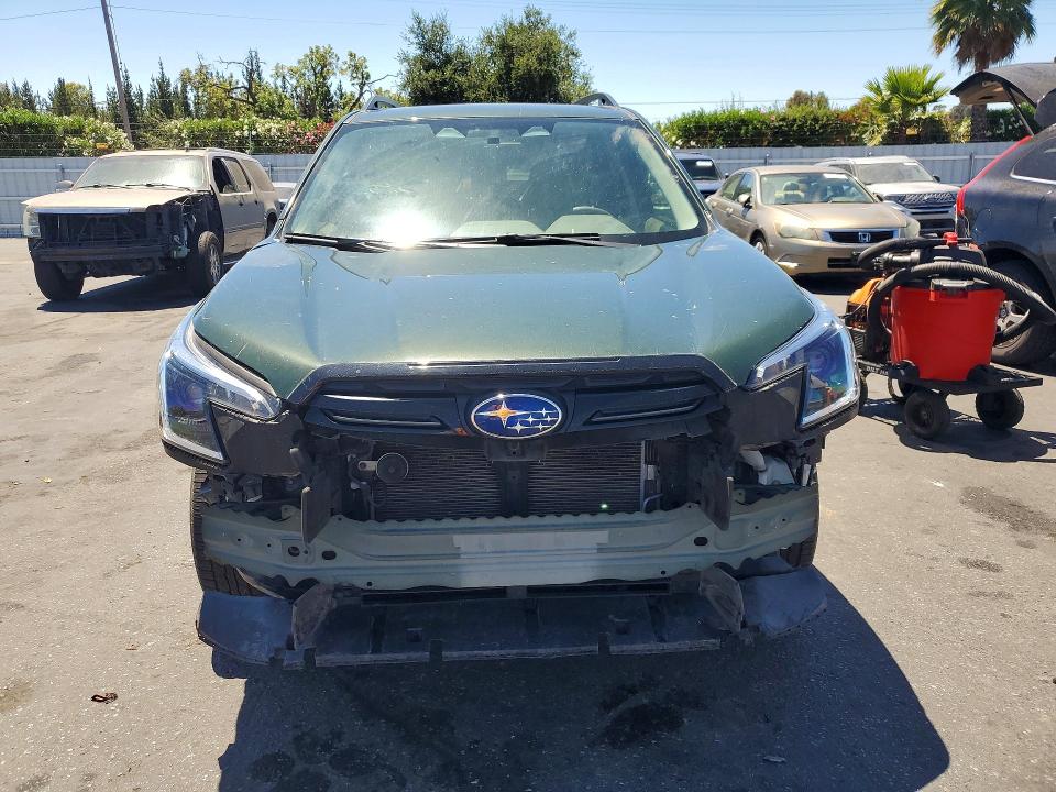 Продажа на аукционе авто 2022 Subaru Forester, vin: JF2SKACC9NH403645, номер лота: 62442696