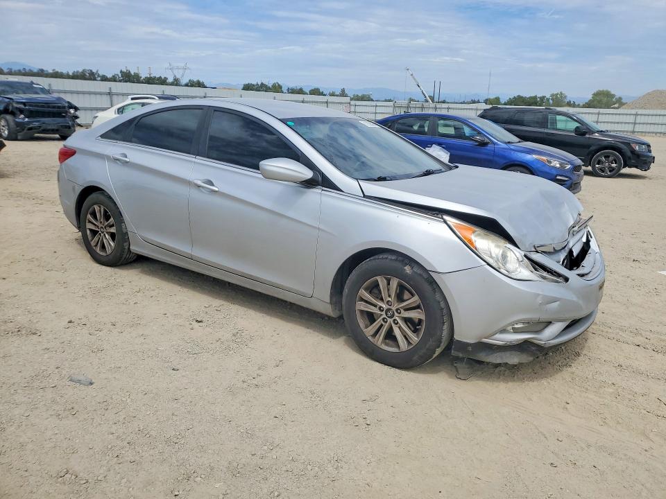 61939306 :رقم المزاد ، 5NPEB4AC0DH771969 vin ، 2013 Hyundai Sonata مزاد بيع