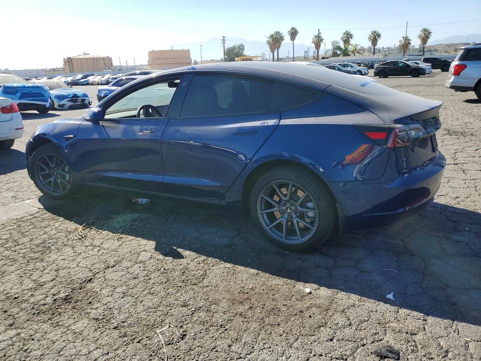 60496176 :رقم المزاد ، 5YJ3E1EBXNF221919 vin ، 2022 Tesla Model 3 مزاد بيع