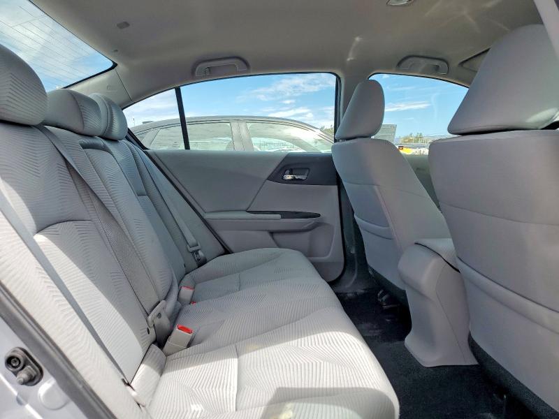 Продаж на аукціоні авто 2017 Honda Accord, vin: 1HGCR2F3XHA185116, номер лоту: 62106036
