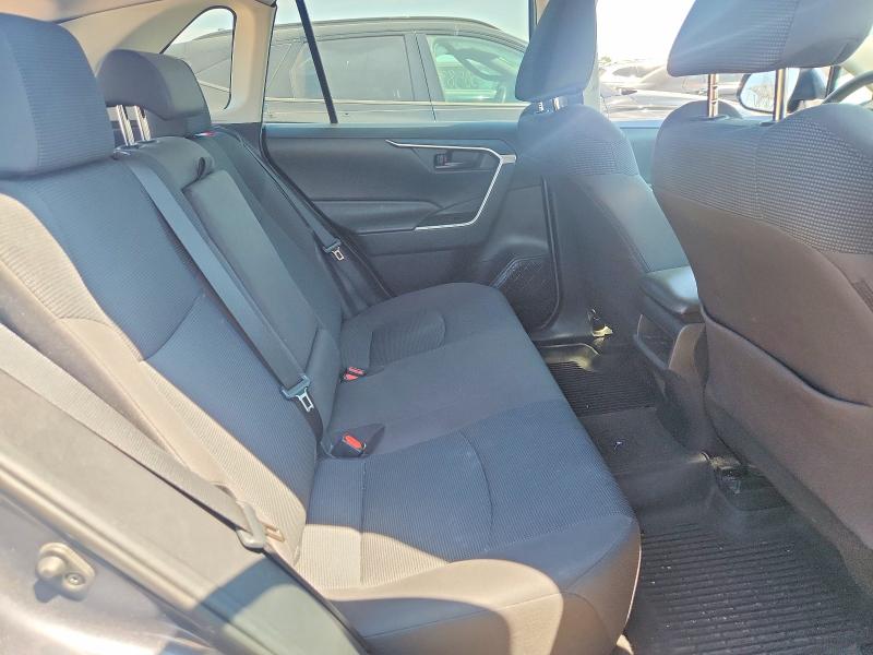 61363576 :رقم المزاد ، 2T3G1RFV4LW118054 vin ، 2020 Toyota Rav4 مزاد بيع