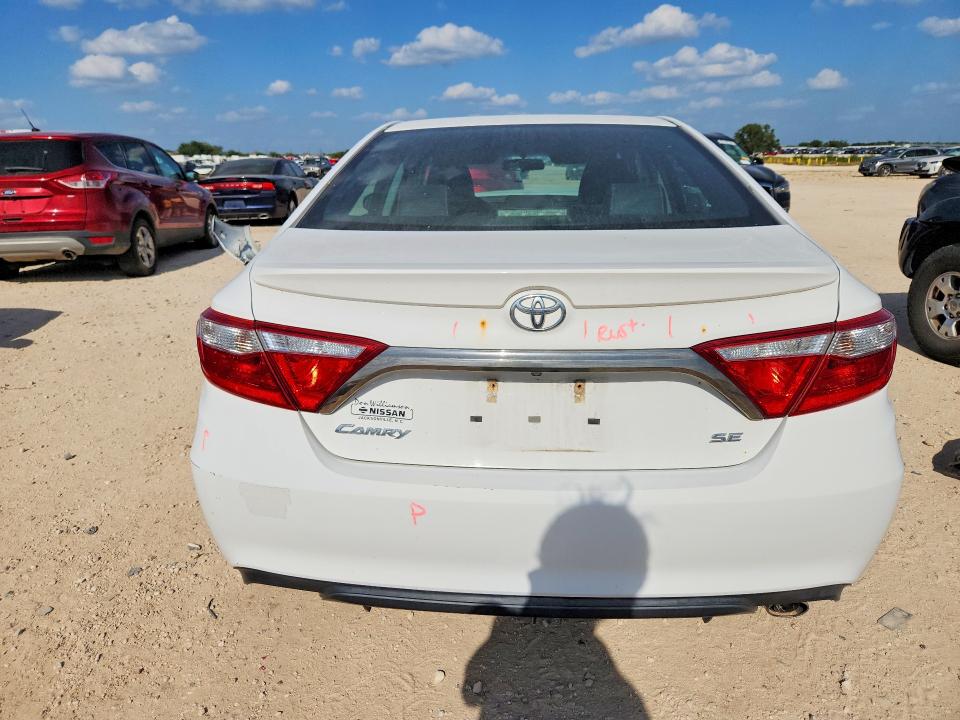 Продажа на аукционе авто 2015 Toyota Camry, vin: 4T1BF1FK1FU955618, номер лота: 62990316