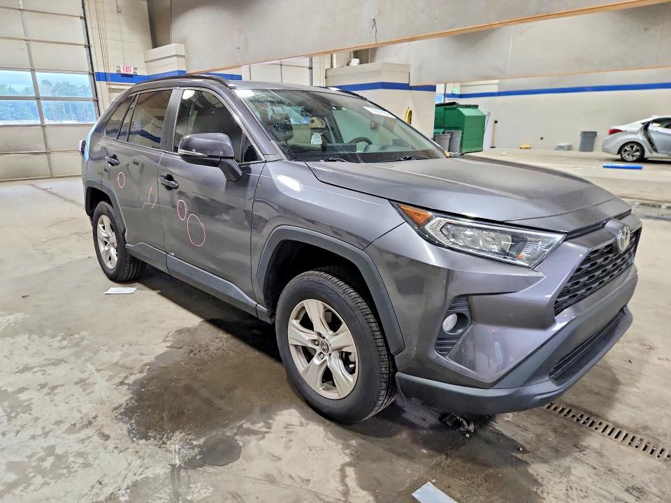 2021 Toyota Rav4 მანქანა იყიდება აუქციონზე, vin: 2T3W1RFV7MC168560, აუქციონის ნომერი: 61867166