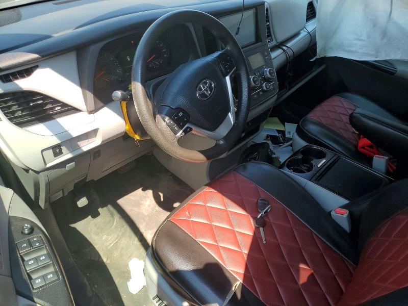 60627116 :رقم المزاد ، 5TDKZ3DC3HS860391 vin ، 2017 Toyota Sienna مزاد بيع