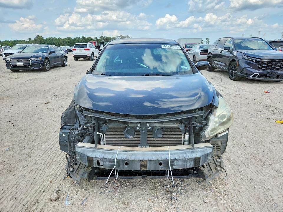 2015 Nissan Altima მანქანა იყიდება აუქციონზე, vin: 1N4AL3AP0FN886881, აუქციონის ნომერი: 62689236