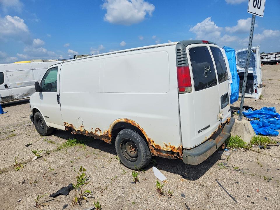2002 Chevrolet Express მანქანა იყიდება აუქციონზე, vin: 1GCFG15R121183618, აუქციონის ნომერი: 58105626