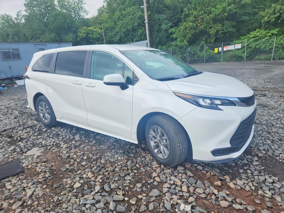 Aukcja sprzedaży 2024 Toyota Sienna, vin: 5TDKRKEC3RS195695, numer aukcji: 62875926