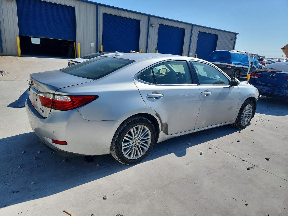 61817206 :رقم المزاد ، JTHBK1GG7D2030150 vin ، 2013 Lexus Es مزاد بيع