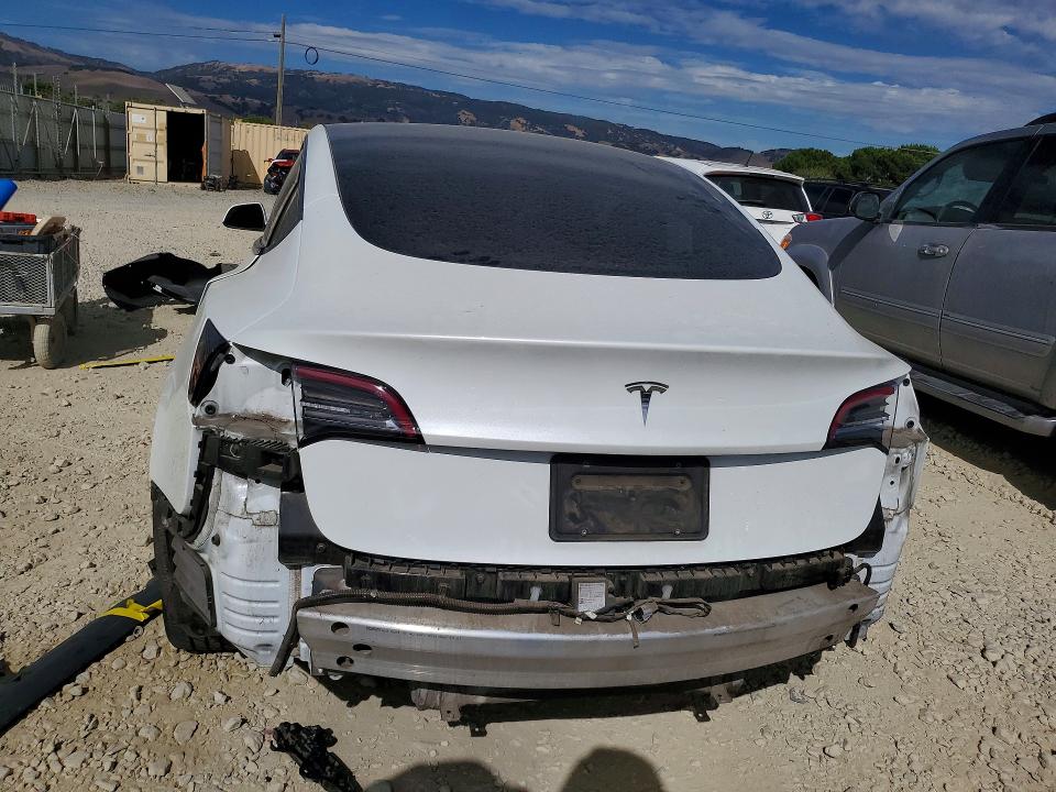 Продажа на аукционе авто 2021 Tesla Model 3, vin: 5YJ3E1EA1MF052136, номер лота: 61953996