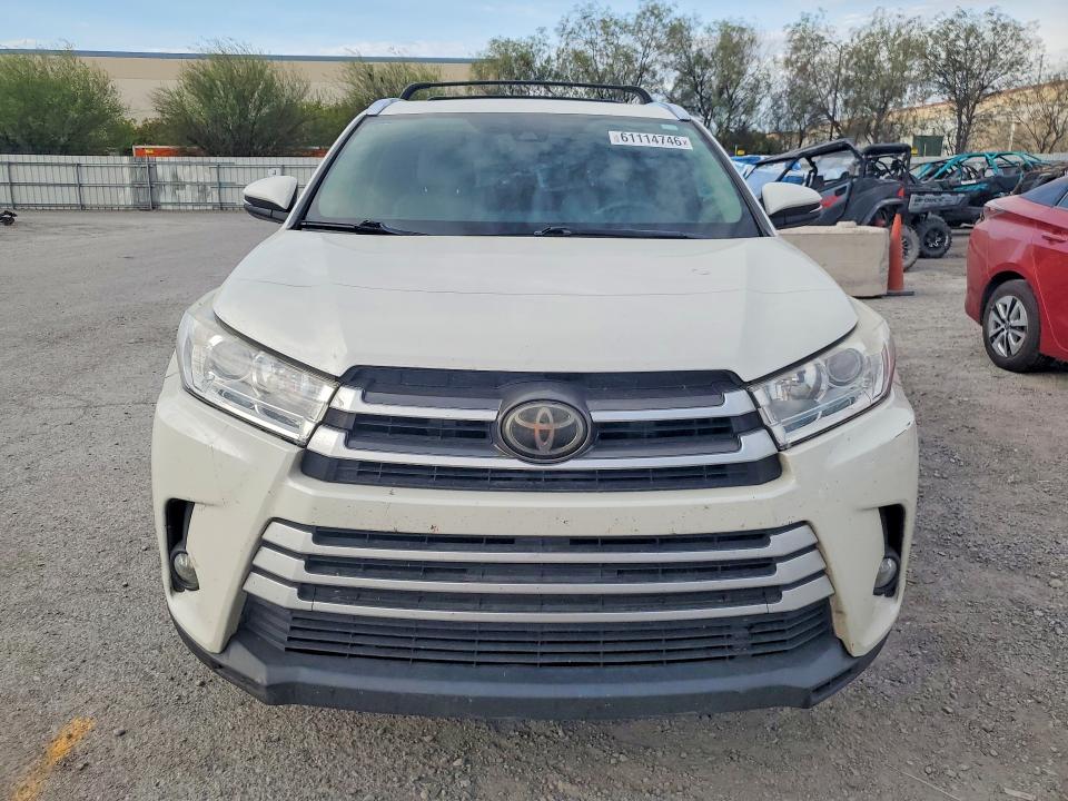 Продаж на аукціоні авто 2017 Toyota Highlander, vin: 5TDJZRFH8HS515428, номер лоту: 61114746
