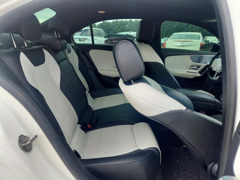 60805756 :رقم المزاد ، W1K3G4FB7NJ361130 vin ، 2022 Mercedes-benz A مزاد بيع