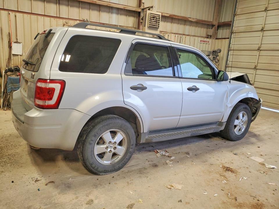 2009 Ford Escape მანქანა იყიდება აუქციონზე, vin: 1FMCU03709KA57502, აუქციონის ნომერი: 61078366