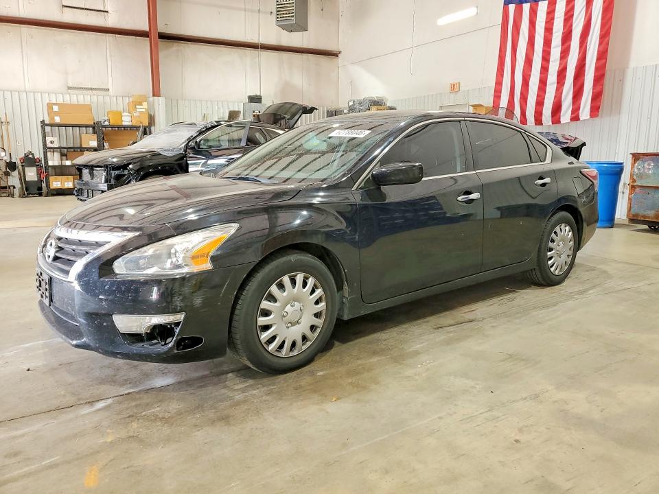 2015 Nissan Altima მანქანა იყიდება აუქციონზე, vin: 1N4AL3AP5FN368684, აუქციონის ნომერი: 62788046