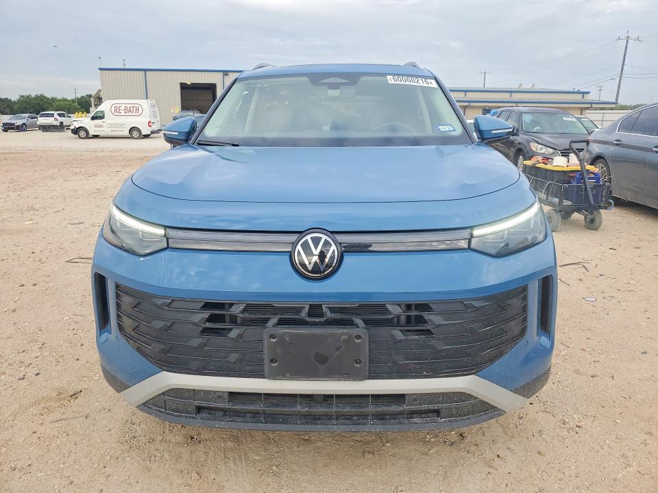 60060216 :رقم المزاد ، 3VVNR7RM4SM073240 vin ، 2025 Volkswagen Tiguan مزاد بيع