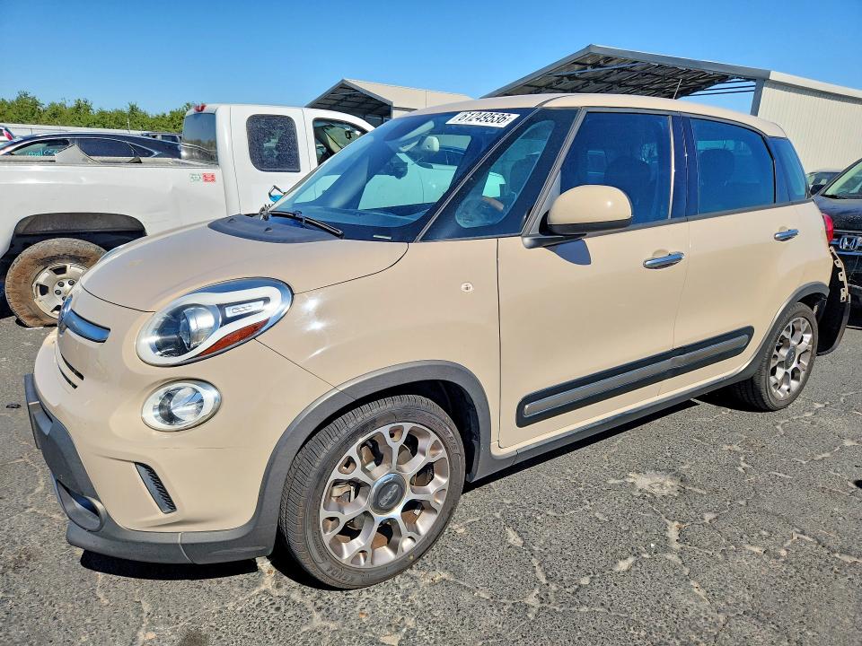 Продажа на аукционе авто 2014 Fiat 500l, vin: ZFBCFADH2EZ009161, номер лота: 61249536