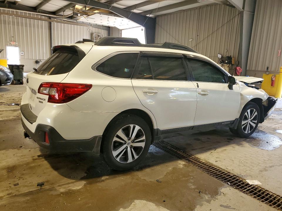 61179256 :رقم المزاد ، 4S4BSENC2K3256429 vin ، 2019 Subaru Outback مزاد بيع