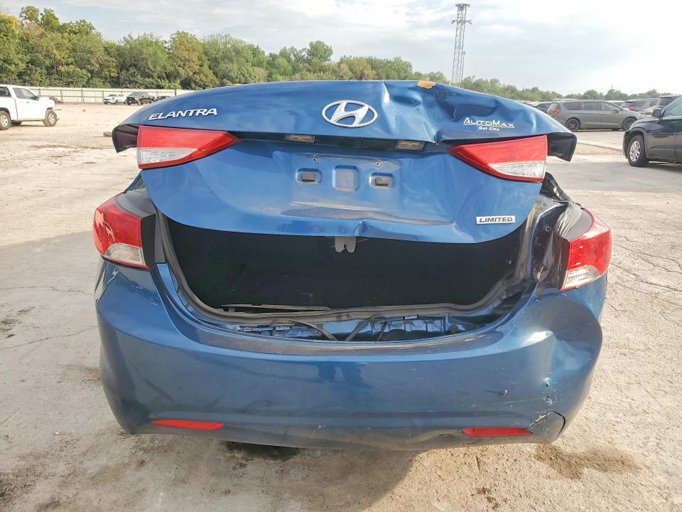 Продаж на аукціоні авто 2013 Hyundai Elantra, vin: KMHDH4AE9DU976381, номер лоту: 62407336